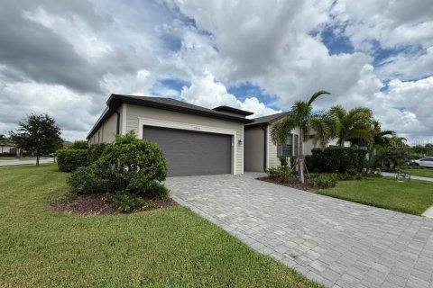 Casa en alquiler en Venice, Florida, 4 dormitorios, 189.06 m2 № 1903329 - foto 1