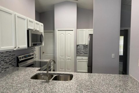 House in Winter Garden, Florida 3 bedrooms, 118.64 sq.m. № 1849695 - photo 3