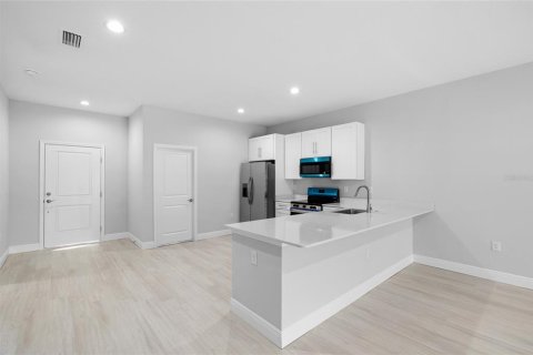Casa en alquiler en Port Charlotte, Florida, 3 dormitorios, 128.11 m2 № 2208957 - foto 8