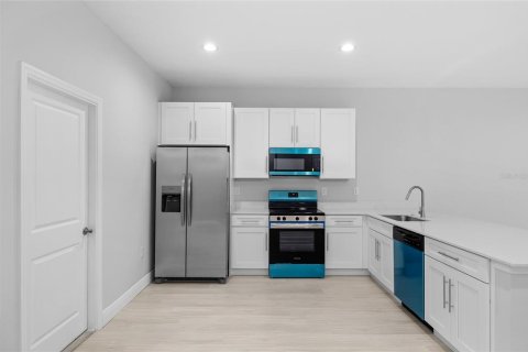 Casa en alquiler en Port Charlotte, Florida, 3 dormitorios, 128.11 m2 № 2208957 - foto 7