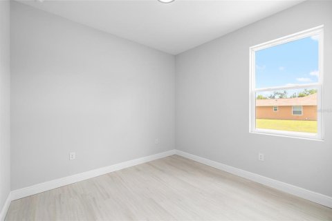 Casa en alquiler en Port Charlotte, Florida, 3 dormitorios, 128.11 m2 № 2208957 - foto 16