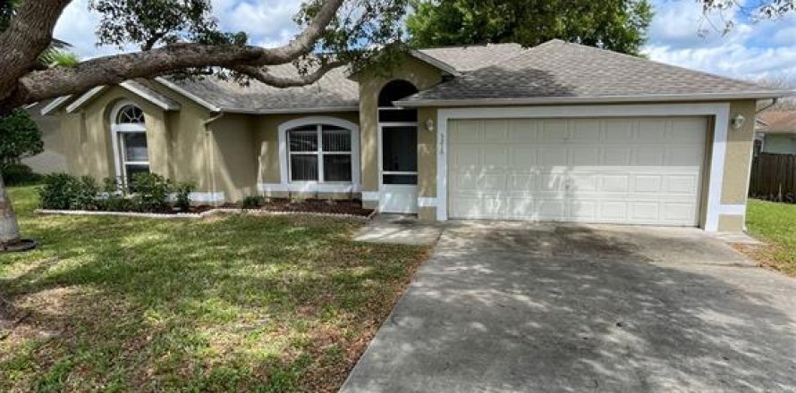 Casa en Deltona, Florida 3 dormitorios, 147.16 m2 № 1811034