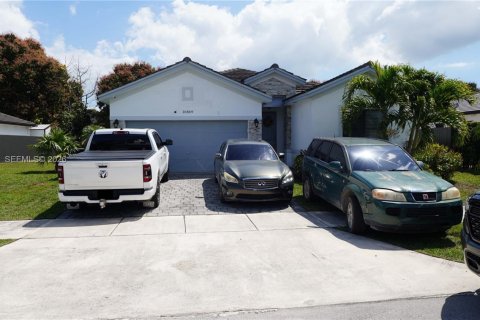 Дом в Майами, Флорида 4 спальни, 173.63м2 № 2047716