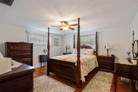 Villa ou maison à vendre à New Port Richey, Floride: 2 chambres, 104.79 m2 № 2232951 - photo 17