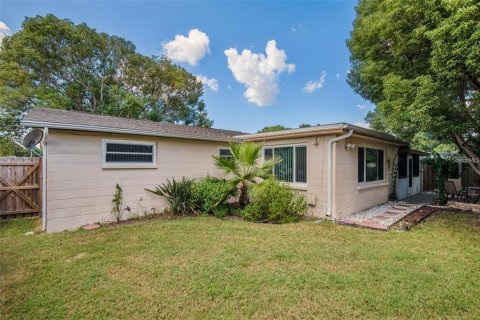 Villa ou maison à vendre à New Port Richey, Floride: 2 chambres, 104.79 m2 № 2232951 - photo 25