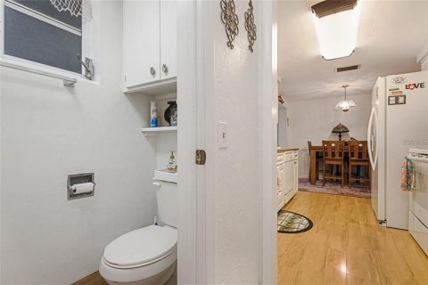 Villa ou maison à vendre à New Port Richey, Floride: 2 chambres, 104.79 m2 № 2232951 - photo 15
