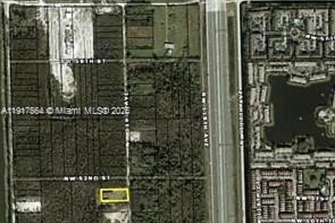 Immobilier commercial à Doral, Floride № 2252860