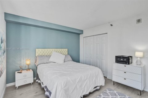 Снять в аренду кондоминиум в Авентура, Флорида 2 спальни, 126.44м2, № 1988452 - фото 27