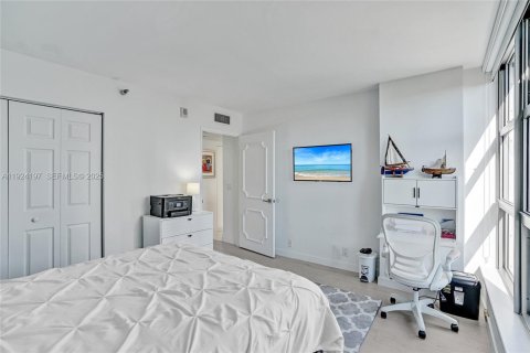 Снять в аренду кондоминиум в Авентура, Флорида 2 спальни, 126.44м2, № 1988452 - фото 28