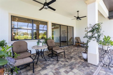 House in Palm Coast, Florida 3 bedrooms, 209.31 sq.m. № 1761969 - photo 16