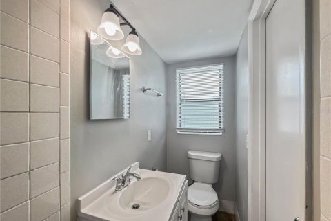 Villa ou maison à louer à Orlando, Floride: 5 chambres, 131.09 m2 № 2415493 - photo 12