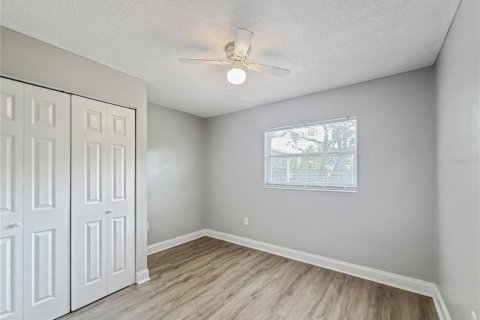 Villa ou maison à louer à Orlando, Floride: 5 chambres, 131.09 m2 № 2415493 - photo 4