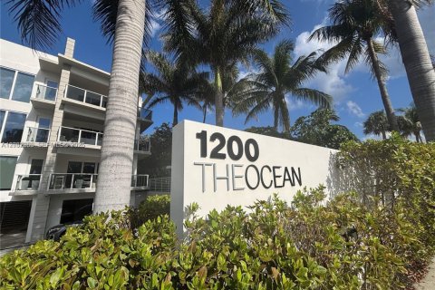 Condo in Hillsboro Beach, Florida, 3 bedrooms  № 2186403