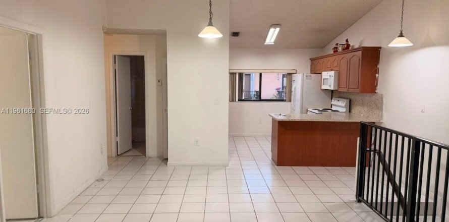 Condominio en Hialeah, Florida, 2 dormitorios № 2024501