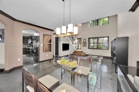 Villa ou maison à louer à Miami, Floride: 3 chambres, 161 m2 № 1966796 - photo 8