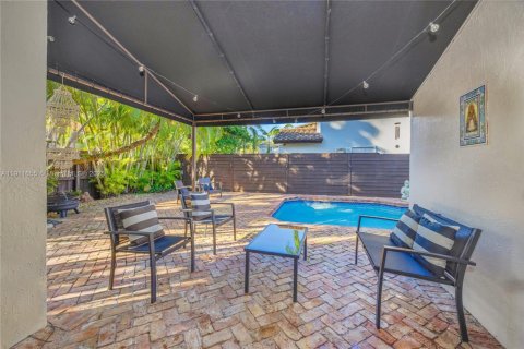 Villa ou maison à louer à Miami, Floride: 3 chambres, 161 m2 № 1966796 - photo 24