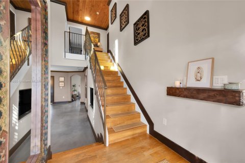 Villa ou maison à louer à Miami, Floride: 3 chambres, 161 m2 № 1966796 - photo 3