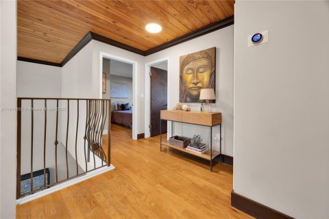 Villa ou maison à louer à Miami, Floride: 3 chambres, 161 m2 № 1966796 - photo 16