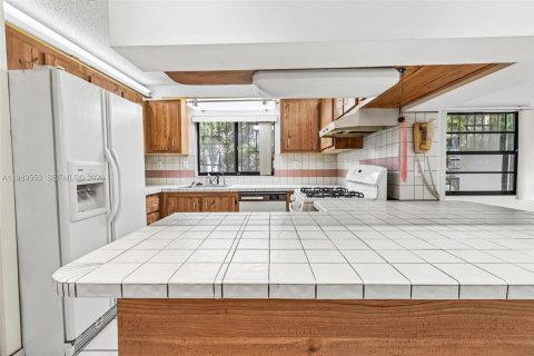 Купить виллу или дом в Майами, Флорида 3 спальни, 145.39м2, № 2051608 - фото 10