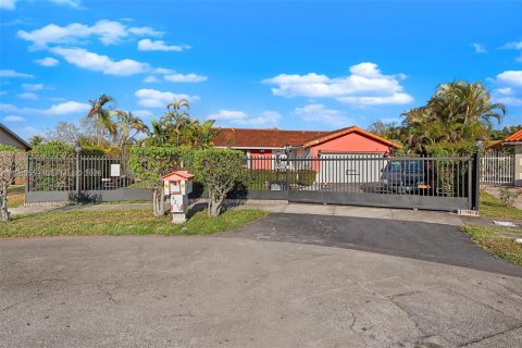 Купить виллу или дом в Майами, Флорида 3 спальни, 145.39м2, № 2051608 - фото 27