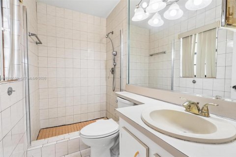 Купить виллу или дом в Майами, Флорида 3 спальни, 145.39м2, № 2051608 - фото 19
