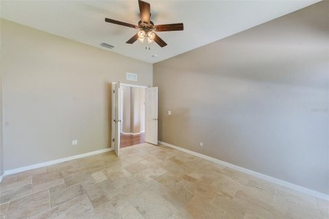 Casa en alquiler en New Port Richey, Florida, 5 dormitorios, 294.41 m2 № 1906454 - foto 30