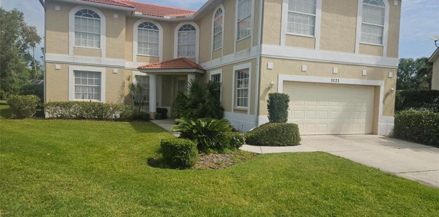 House in Sarasota, Florida 5 bedrooms, 362.32 sq.m. № 1632320