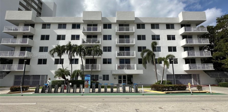 Condo à Miami Beach, Floride, 1 chambre № 1960339