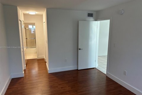 Copropriété à louer à Miami Beach, Floride: 1 chambre, 69.86 m2 № 1960339 - photo 16