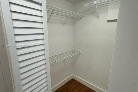 Copropriété à louer à Miami Beach, Floride: 1 chambre, 69.86 m2 № 1960339 - photo 19