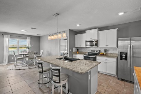 Villa ou maison à vendre à Port St. Lucie, Floride: 3 chambres, 155.33 m2 № 2188184 - photo 4