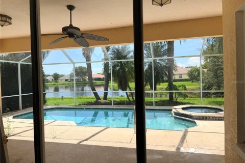 House in Sarasota, Florida 4 bedrooms, 264.31 sq.m. № 2377834 - photo 6