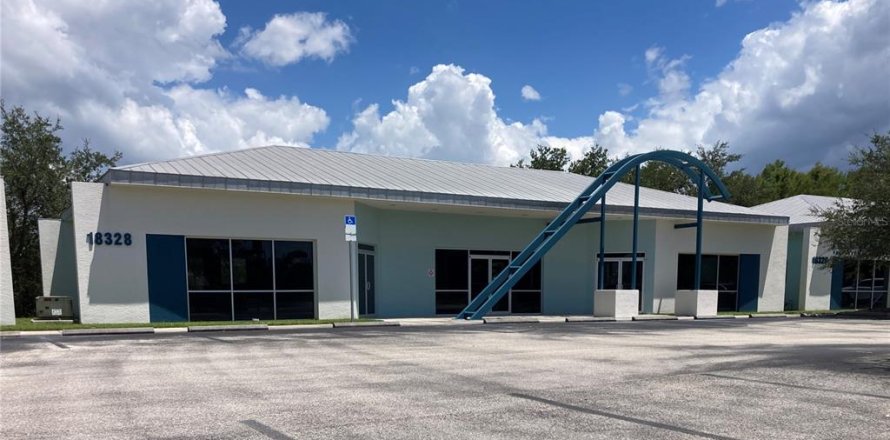 Commercial property in Port Charlotte, Florida № 1884807
