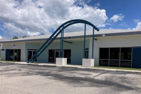 Commercial property in Port Charlotte, Florida № 1884807 - photo 4
