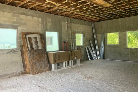 Commercial property in Port Charlotte, Florida № 1884807 - photo 6