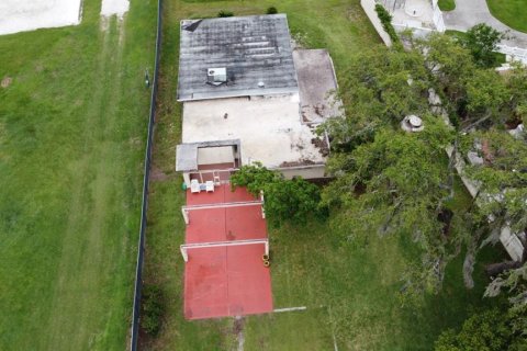 House in Orlando, Florida 2 bedrooms, 164.99 sq.m. № 1773787 - photo 5