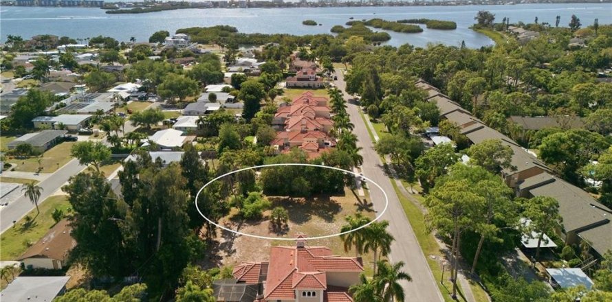 Land in Sarasota, Florida № 2219217