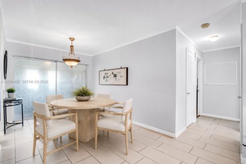 Villa ou maison à vendre à Tamarac, Floride: 3 chambres, 109.81 m2 № 2176438 - photo 23