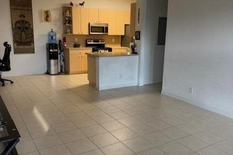 Copropriété à vendre à Palm Springs, Floride: 2 chambres, 93.27 m2 № 2351132 - photo 4