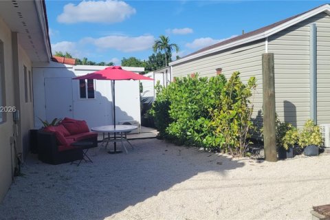 Villa ou maison à vendre à South Miami, Floride: 3 chambres, 138.24 m2 № 2085721 - photo 9
