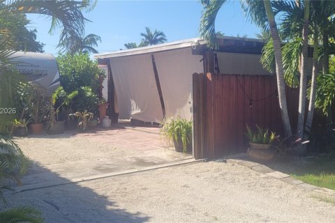 Villa ou maison à vendre à South Miami, Floride: 3 chambres, 138.24 m2 № 2085721 - photo 17