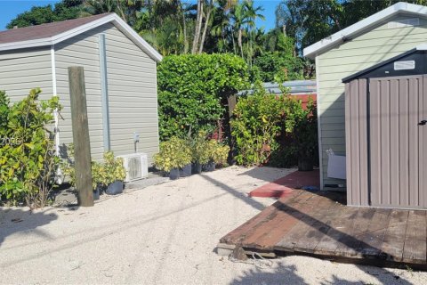 Villa ou maison à vendre à South Miami, Floride: 3 chambres, 138.24 m2 № 2085721 - photo 10