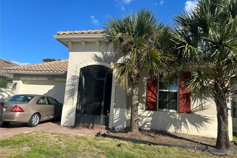 Casa en Kissimmee, Florida 4 dormitorios № 2001035