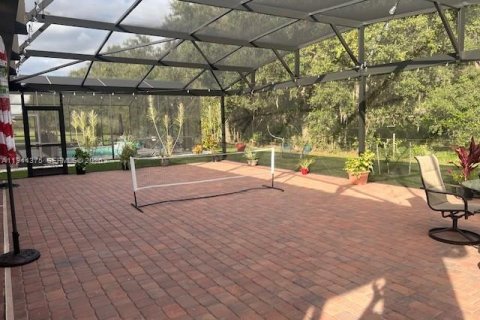 Casa en venta en Kissimmee, Florida, 4 dormitorios № 2001035 - foto 13