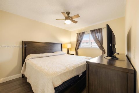 Copropriété à vendre à Deerfield Beach, Floride: 2 chambres, 91.04 m2 № 2026317 - photo 9