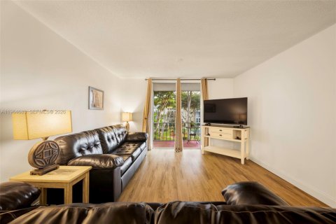 Copropriété à vendre à Deerfield Beach, Floride: 2 chambres, 91.04 m2 № 2026317 - photo 6