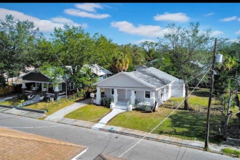 Casa en alquiler en Tampa, Florida, 3 dormitorios, 136.01 m2 № 1918265 - foto 13