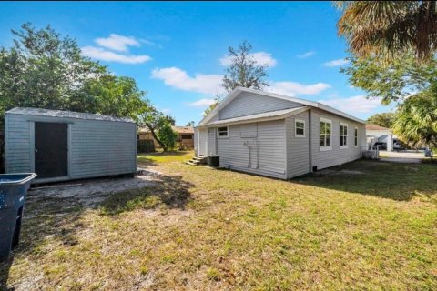 Casa en alquiler en Tampa, Florida, 3 dormitorios, 136.01 m2 № 1918265 - foto 3