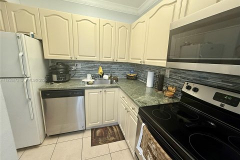 Copropriété à vendre à Miami, Floride: 1 chambre, 69.68 m2 № 2007053 - photo 2