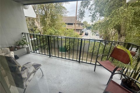 Copropriété à vendre à Miami, Floride: 1 chambre, 69.68 m2 № 2007053 - photo 11